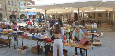 March&eacute; aux puces aux jeux et jouets