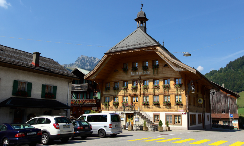 Hôtel de Ville*** - été - Rossinière - Pays-d'Enhaut Région