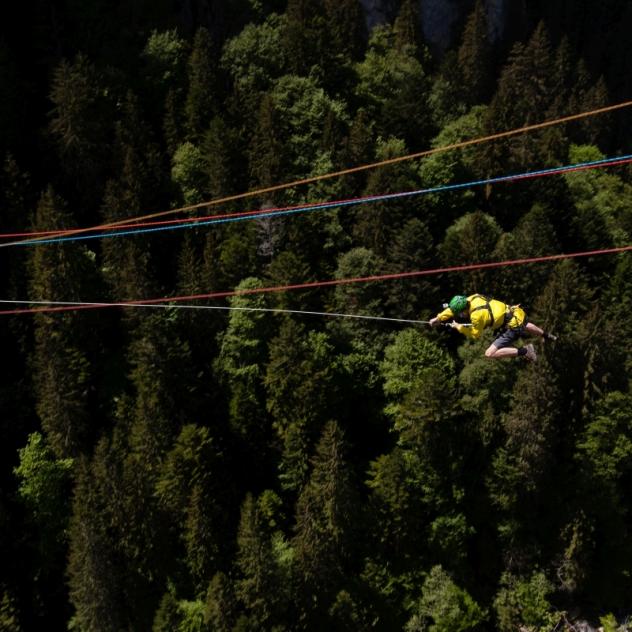 Saut pendulaire