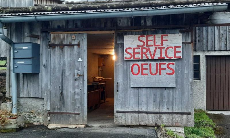 Self Service - Famille Veirmann - extérieur - PERET