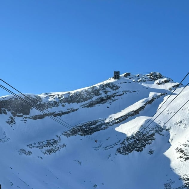 Glacier 3000 im November: das unverzichtbare Abenteuer in Les Diablerets