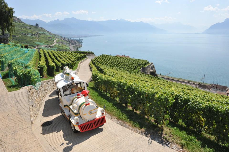 The tour of Saint-Saphorin Montreux Riviera