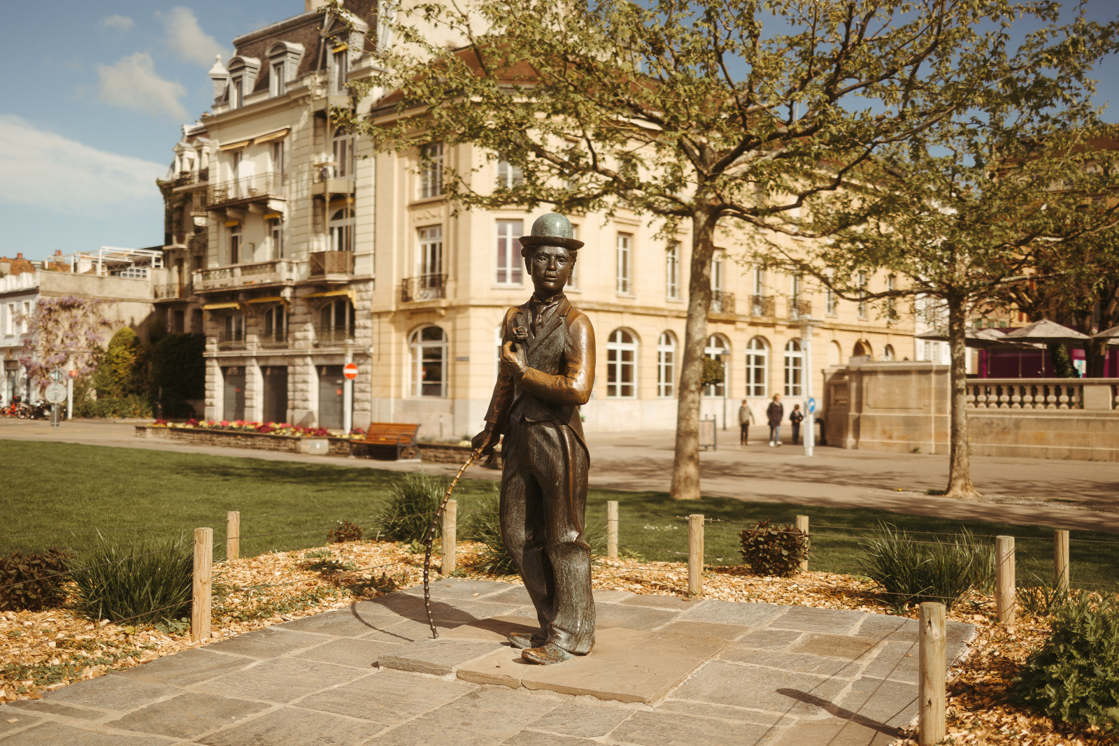 Statue Chaplin vue face