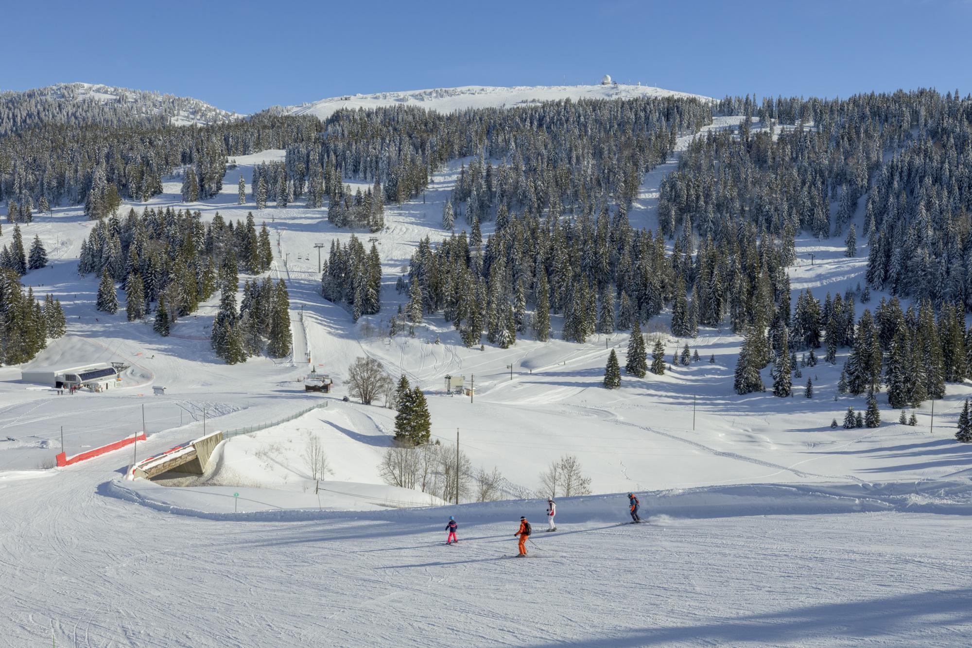 "Cold War" Between France & Switzerland Over Ski Resort ...