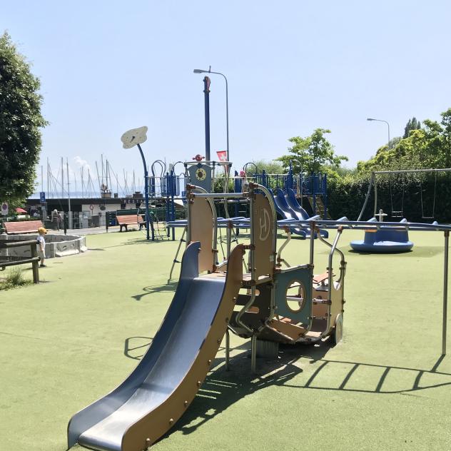 Playground at Parc du Bourg de Rive - Nyon