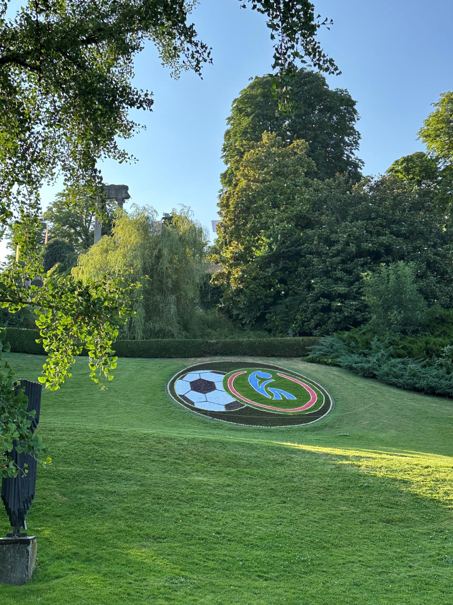 Mosaïque florale 2025