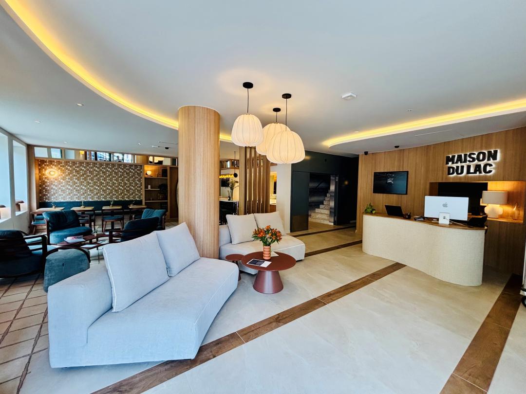 MaisondulacNyon_reception