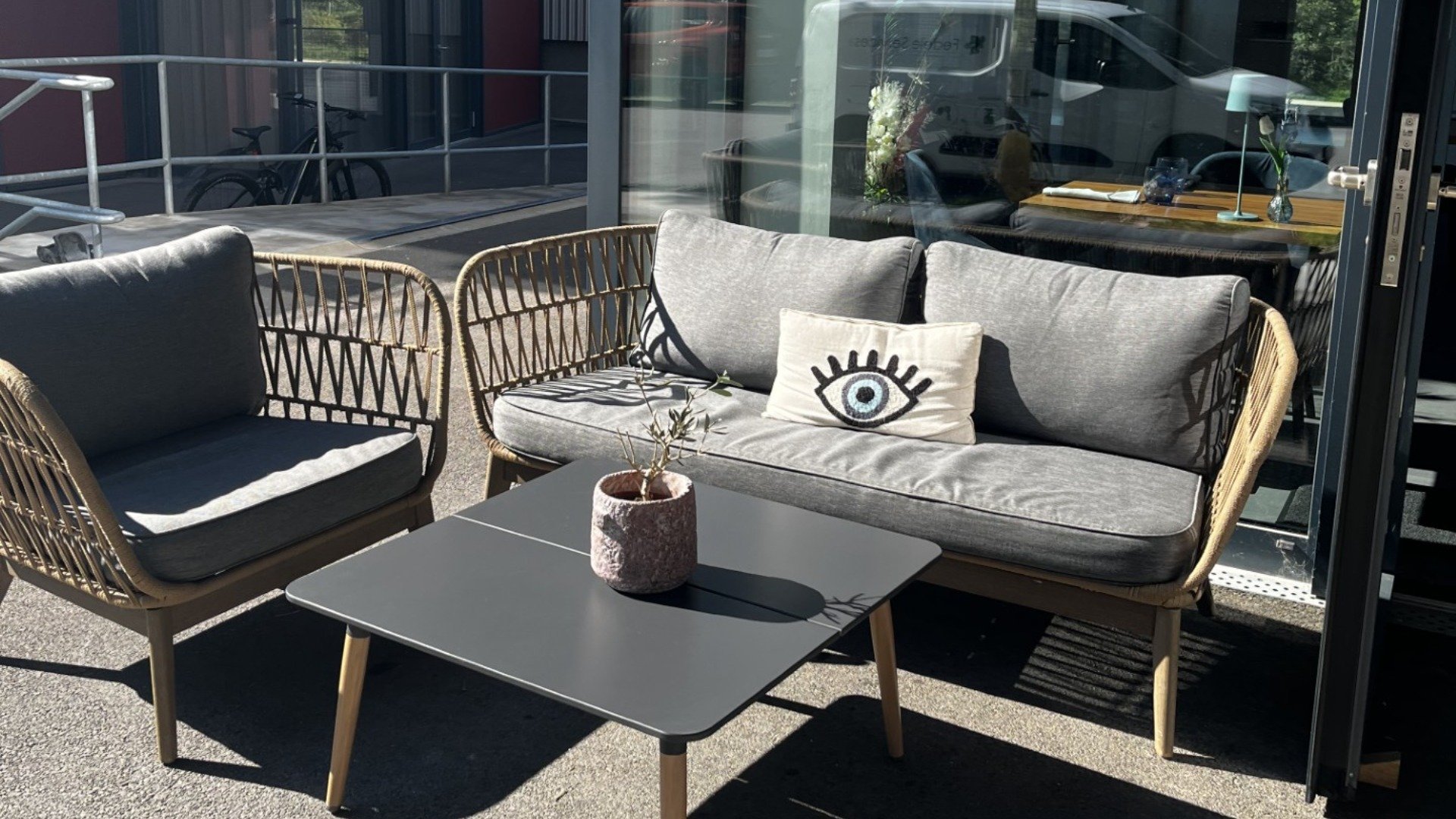 thumbnail_IMG_1417-1920x1080