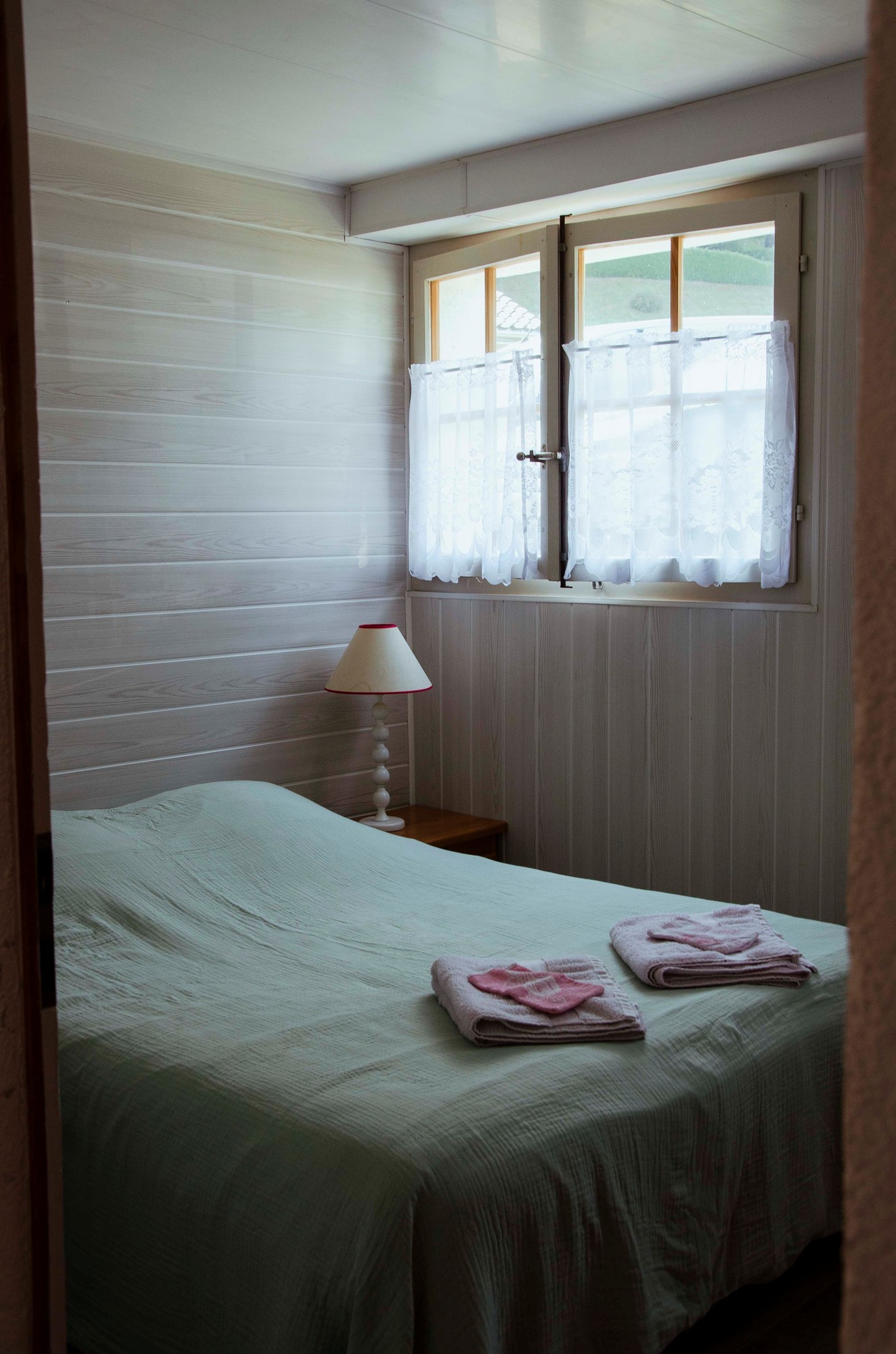 Le Bourdon rez - chambre 2.jpg