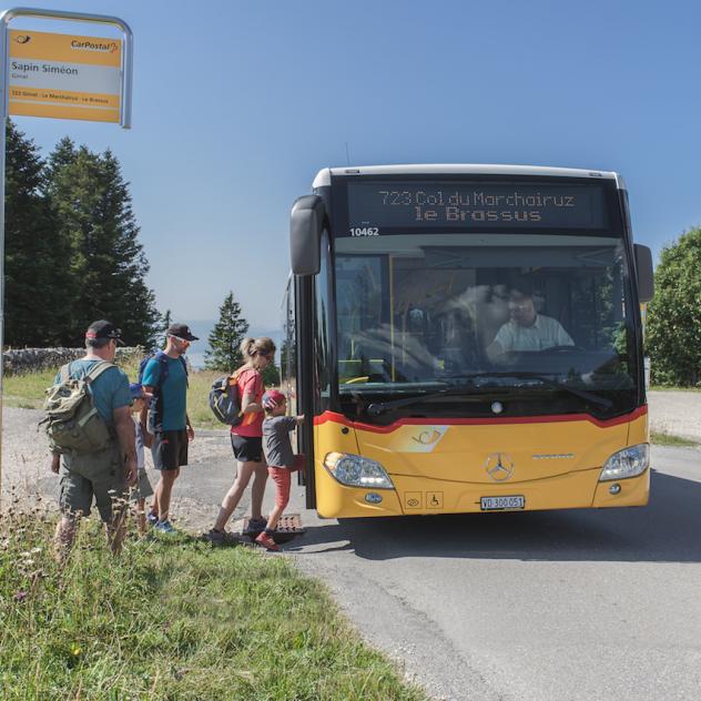 Bus alpin - Linien des Waadländischen Juras