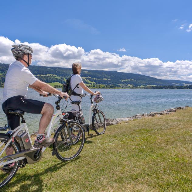 E-Bike around the Lac de Joux