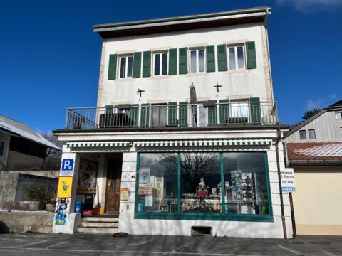 Le petit march&eacute;