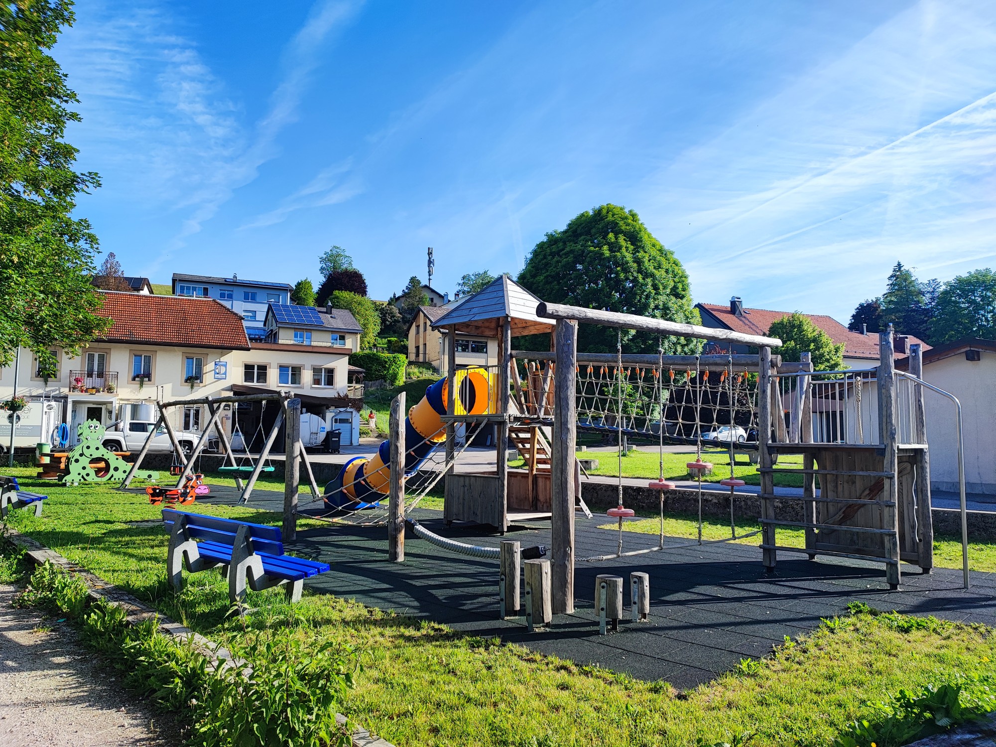 Place de jeux du Lieu