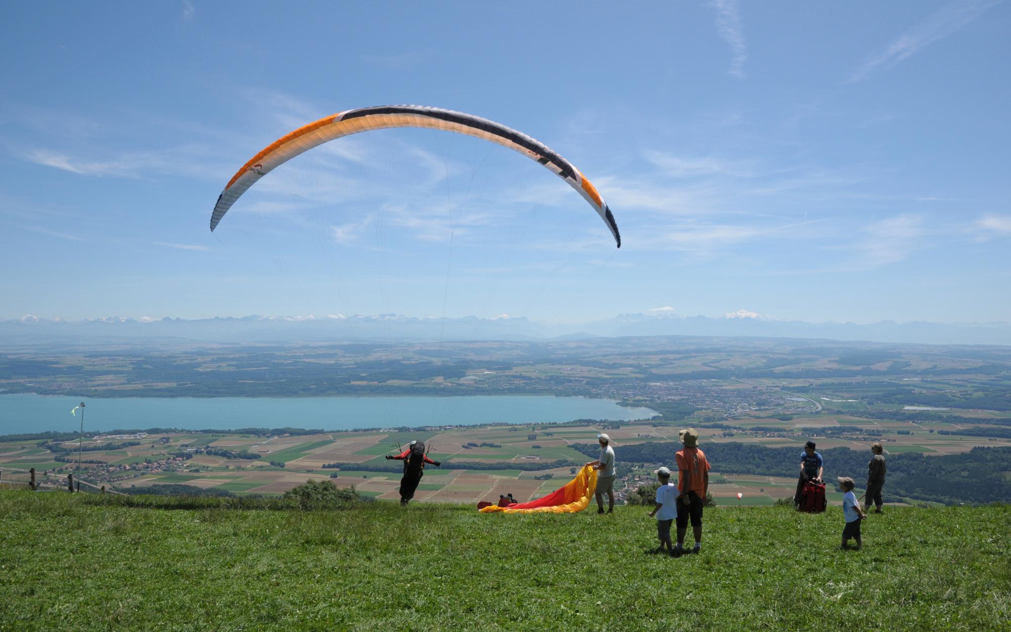 Gotandem Vols Biplace En Parapente Yverdon Les Bains Region Jura Lac Suisse