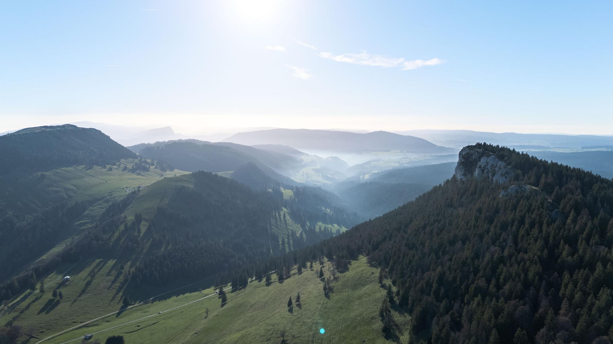 Aiguilles de Baulmes et vue sur le Suchet