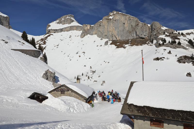 Refuge de Mayen - winter - Leysin