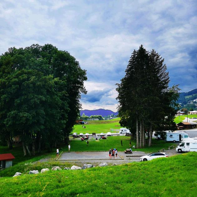 Place des Feuilles - Camping-car Area