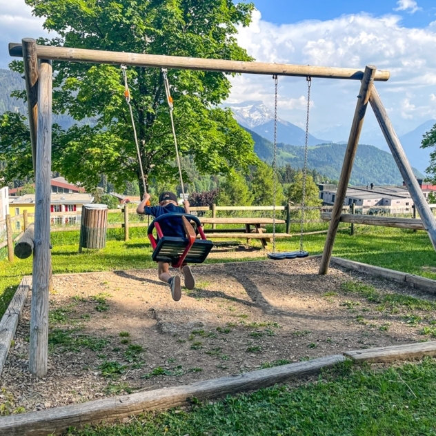 Spielplatz "Centre" in Leysin