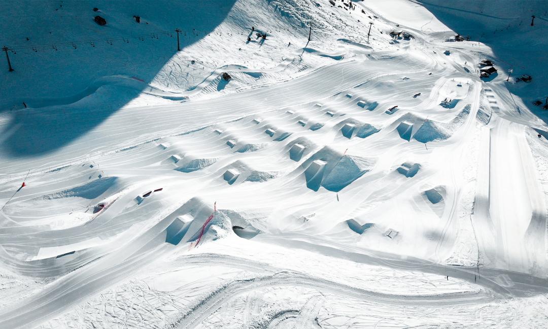 Luftaufnahme des Snowparks - Leysin - Winter