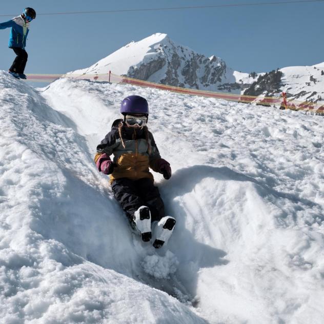 Sledging in Les Mosses