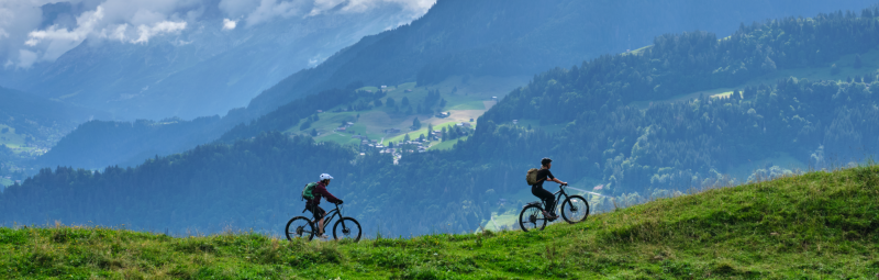 Leysin - Landschaft mit eBike - Sommer