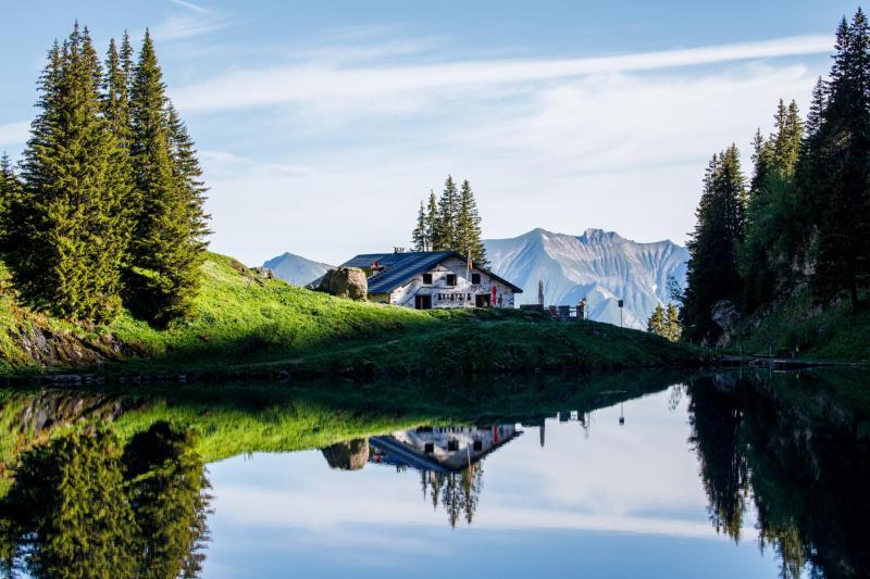Les Mosses - Restaurant am Lioson-See - Sommer