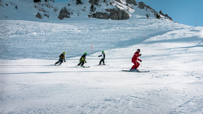Prof de ski avec élèves - hiver - Leysin