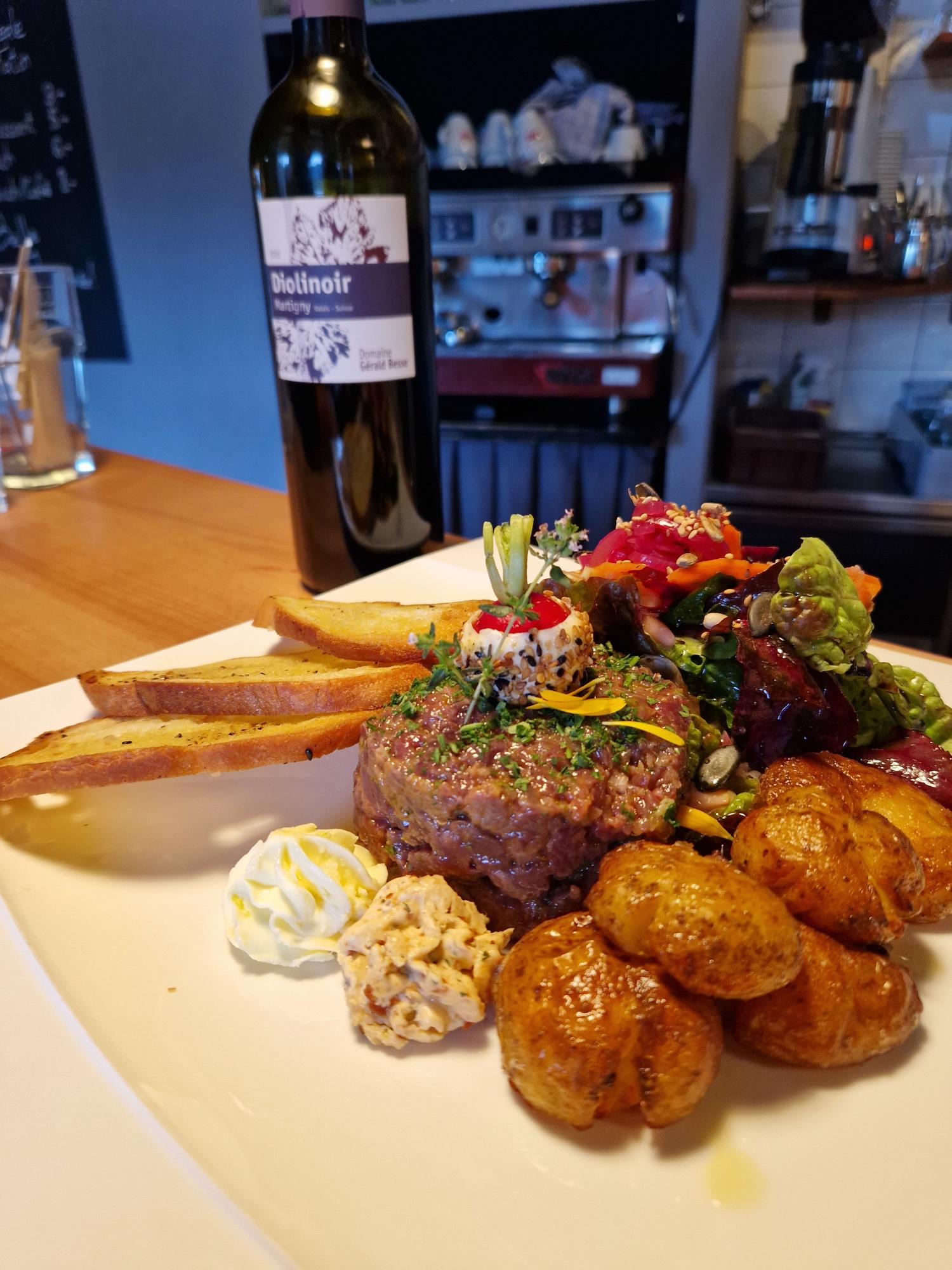 Station Rock Café Leysin