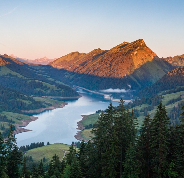 Die Strasse von l'Hongrin