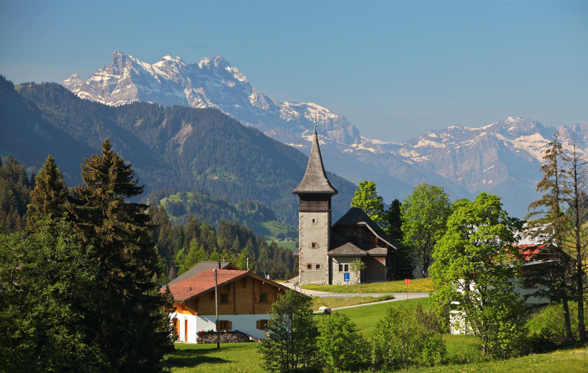 Kirche - Sommer - Les Mosses