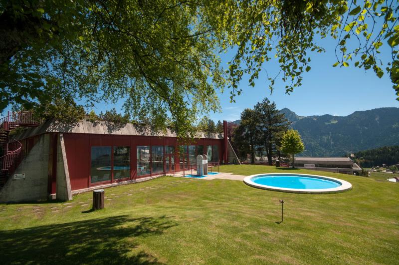 Swimming pool - summer - Leysin