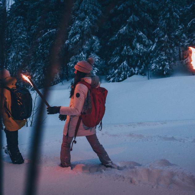 Schneeschuhwanderung mit Fackeln