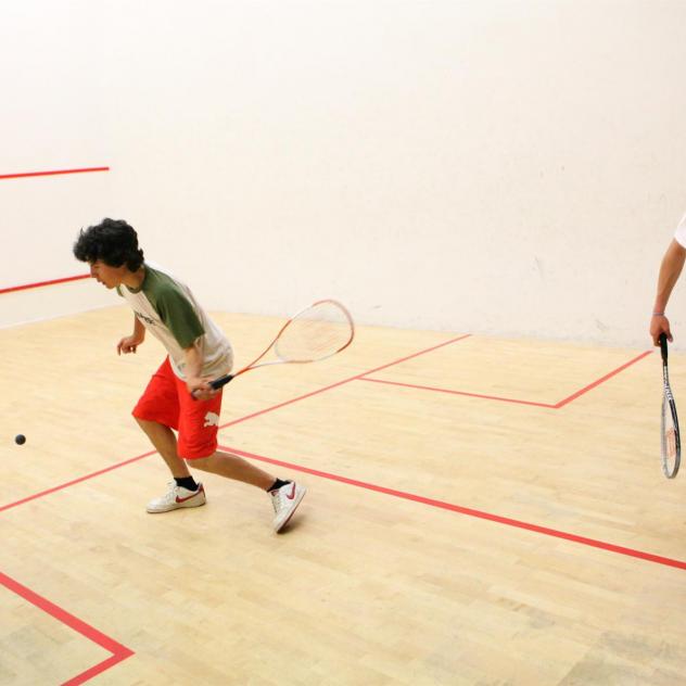 Squash in Leysin