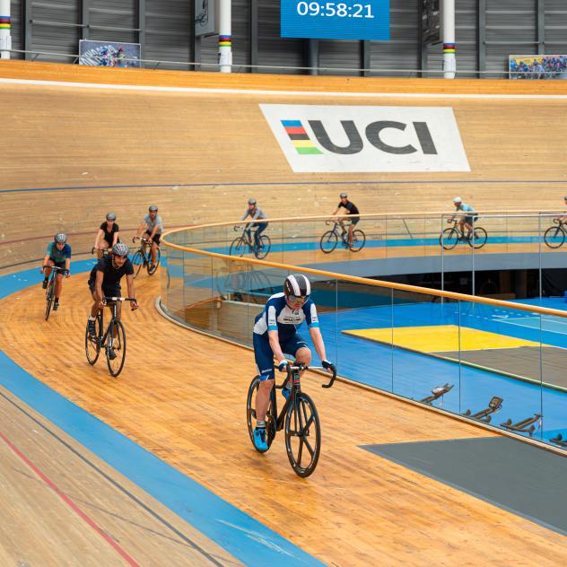 Introduction to cycling on the track - Summer animations