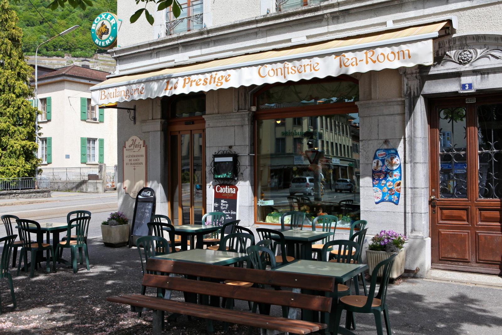 Cafés and tea-rooms in Aigle