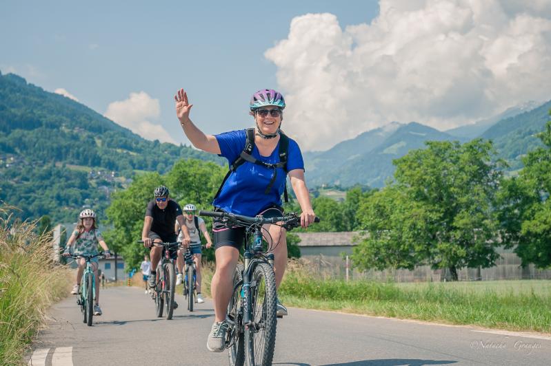 Person, die Fahrrad fährt