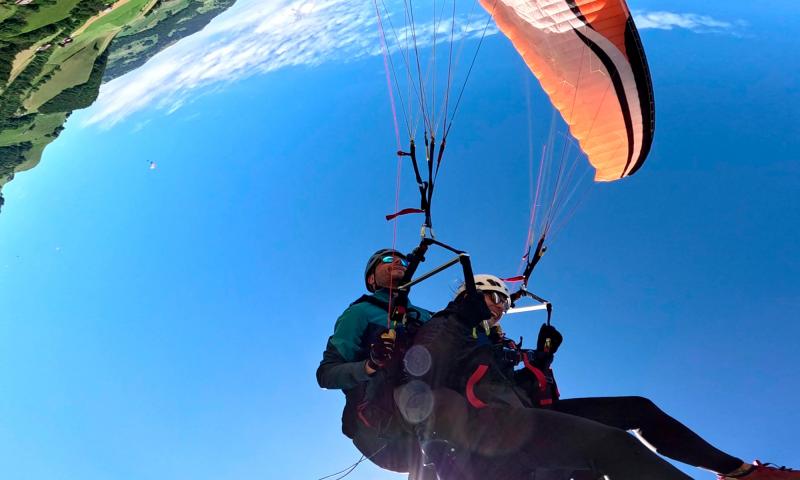 Sensational flight - summer - thalia paragliding