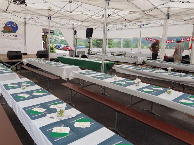 Cergnat Blue Night Festival - meal
