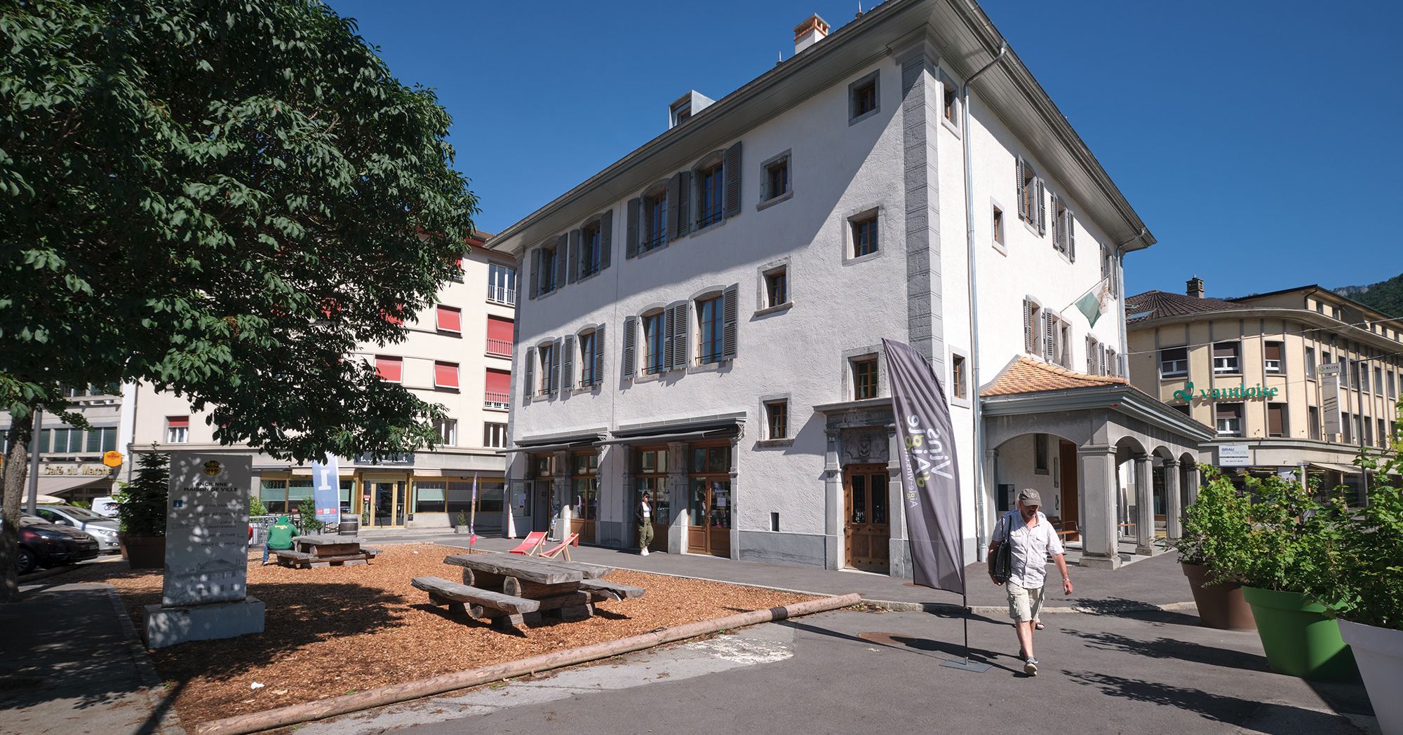 Old Town Hall - Espace Graffenried - summer - Aigle