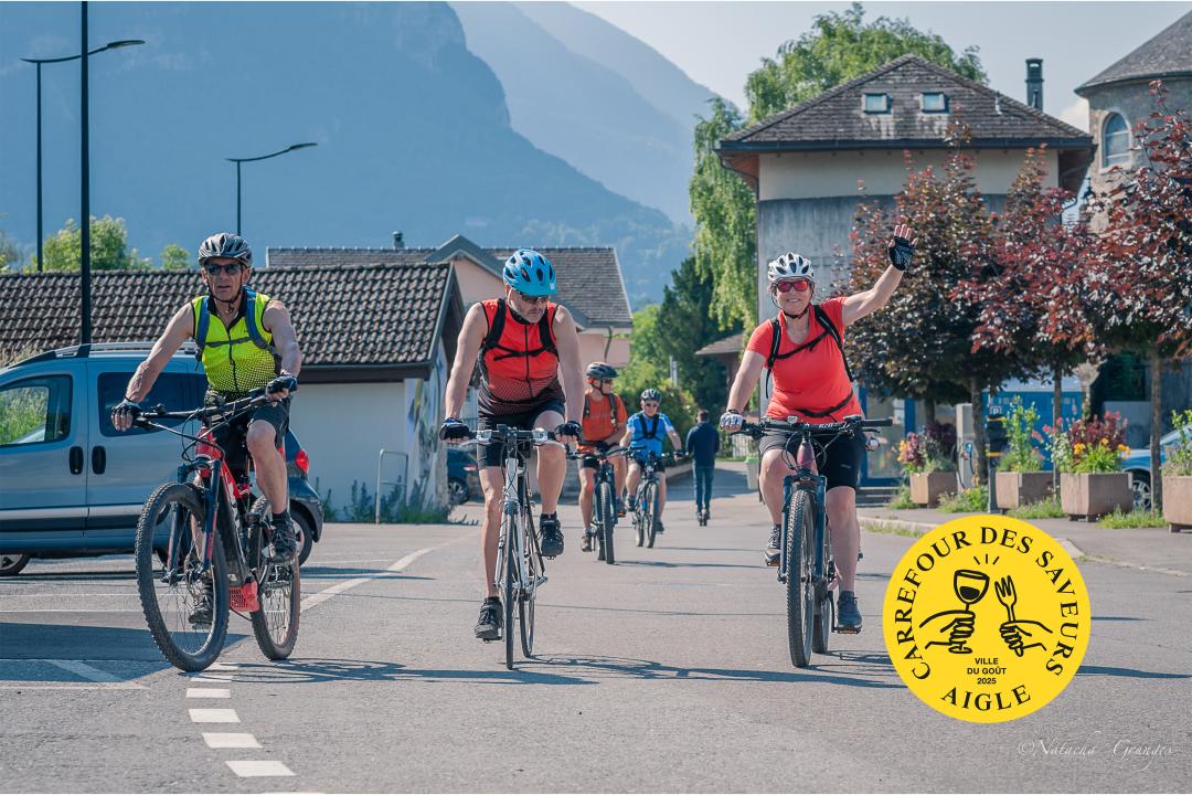 Vélo à la fugue avec logo AVDG