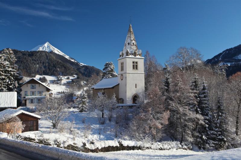 Church - winter - Leysin