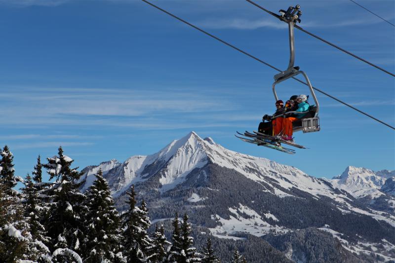 Chairlift LTA - iwnter - Leysin