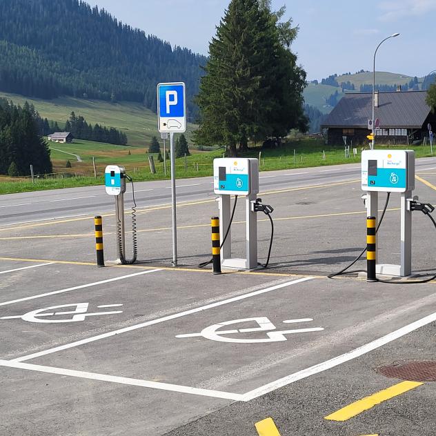 Electric car charging station in Les Mosses