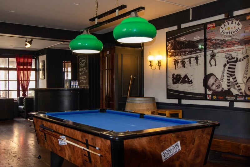 L'Embuscade – Billardtisch – Leysin
