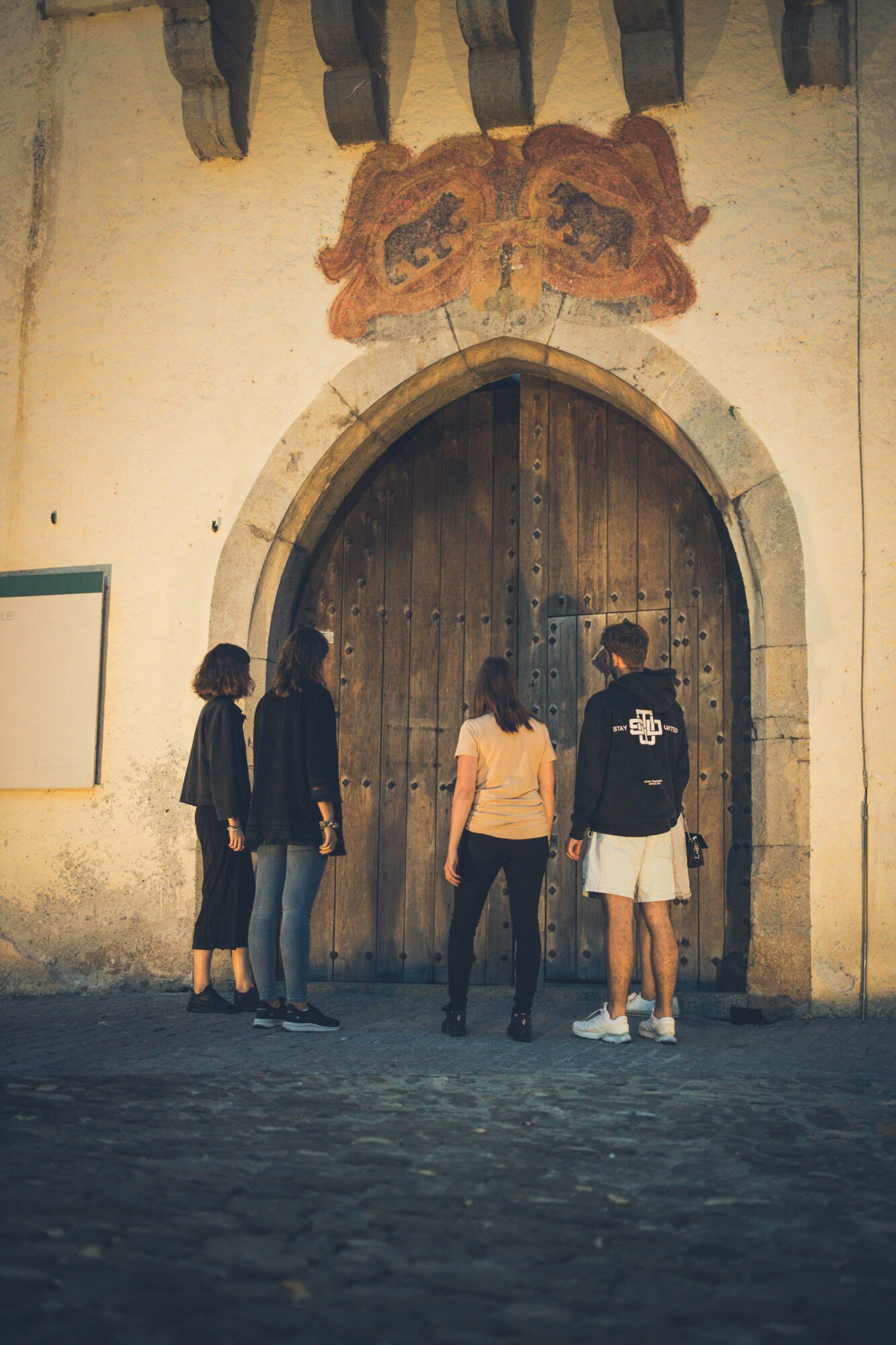 Magical Nights - Prisoner of Aigle Castle - Door - Summer