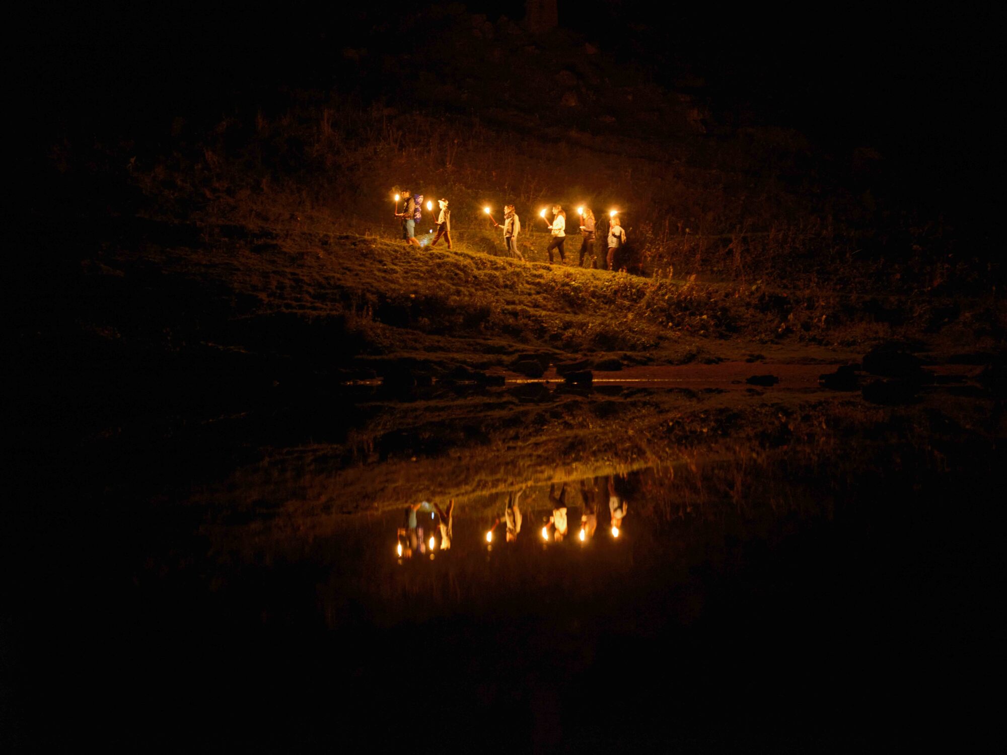 Magical Nights - Mysteries Lioson - Torchlight walk - Reflection in the lake - Summer