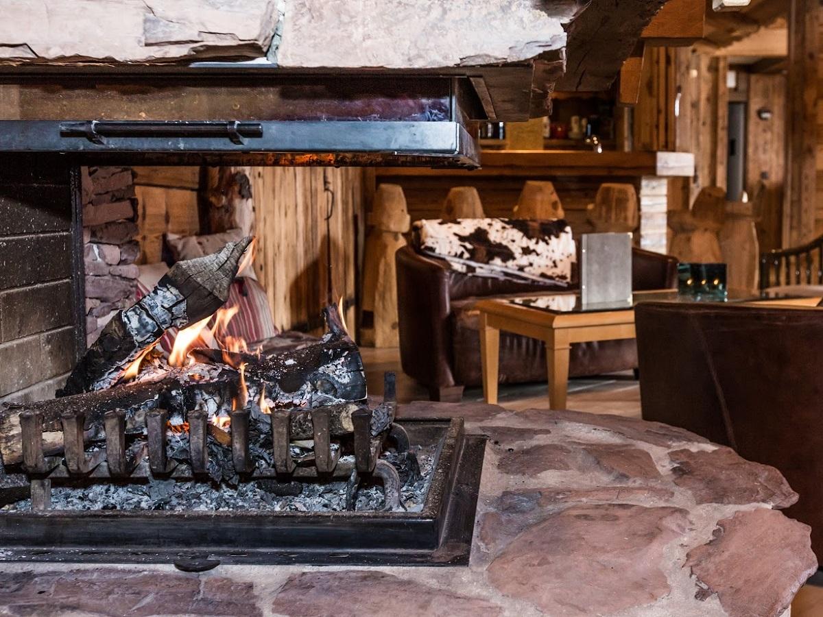 Hotel le Grand Chalet / fireplace - Leysin