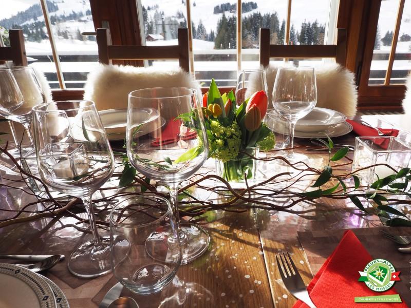 B&B Fleurs des Alpes / table - Les Mosses