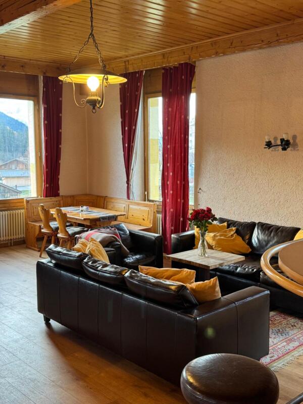 La Tour d'Aï Restaurant - Lounge area - Leysin