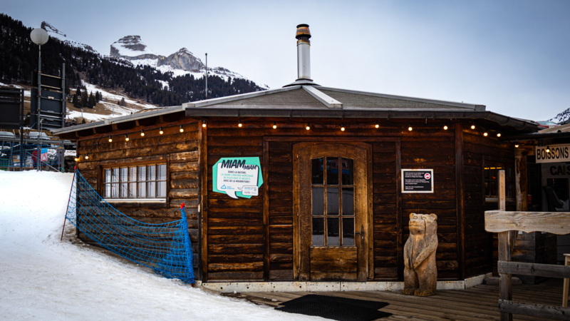 Yourte finlandaise extérieur - hiver – Leysin